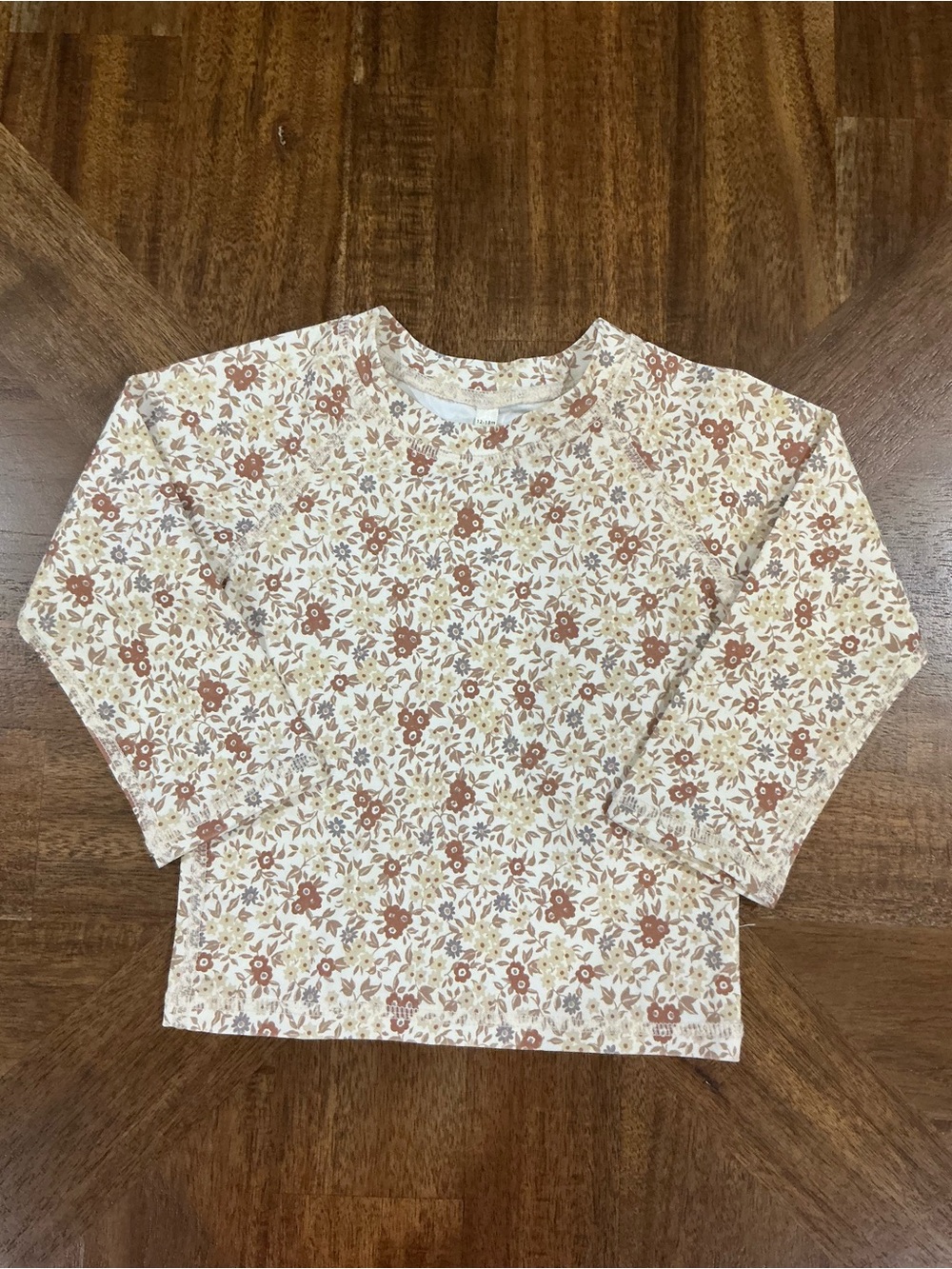 Rylee + Cru Long-Sleeve Floral Rash Guard Swim Top
